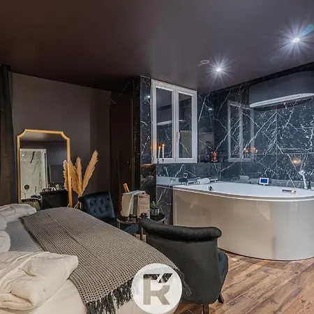 R'Apparts The Love Nest Suite Grenoble Exterior foto